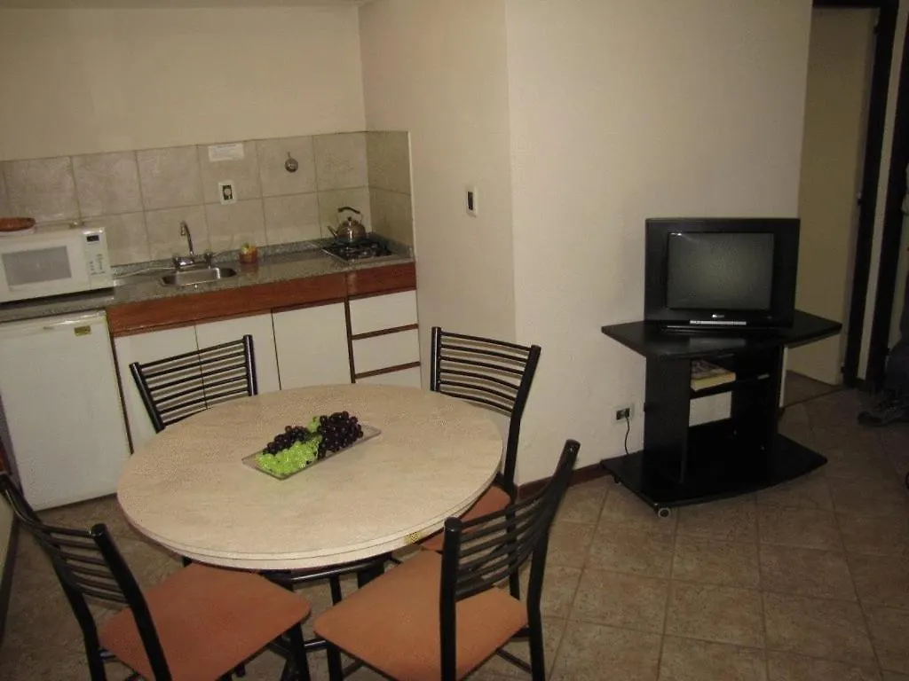 Tunkelen Apart Hotel Mendoza 2*,